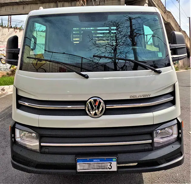 Volkswagen Delivery Express+ Trend 2020/2021 com Carroceria Madeira Bertola a venda