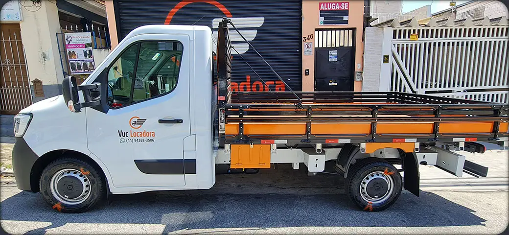 Locação de caminhão pequeno com carroceria aberta